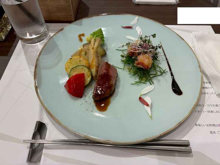 お肉がとても柔らかく、美味しかったです。