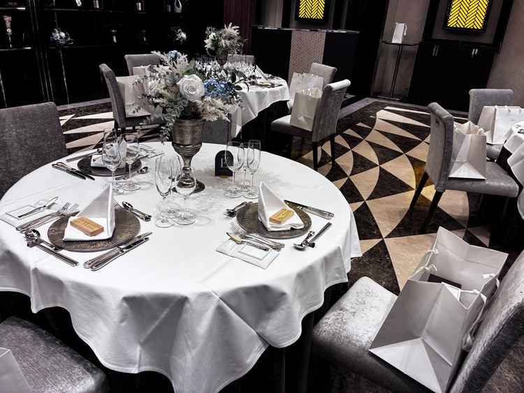 二つの披露宴会場。シックで素敵だった