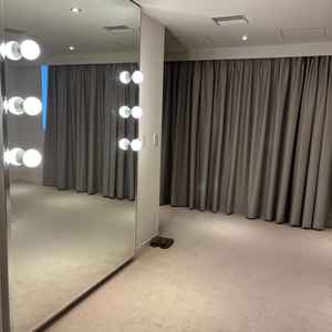 新婦待合室も広く、清潔感がある