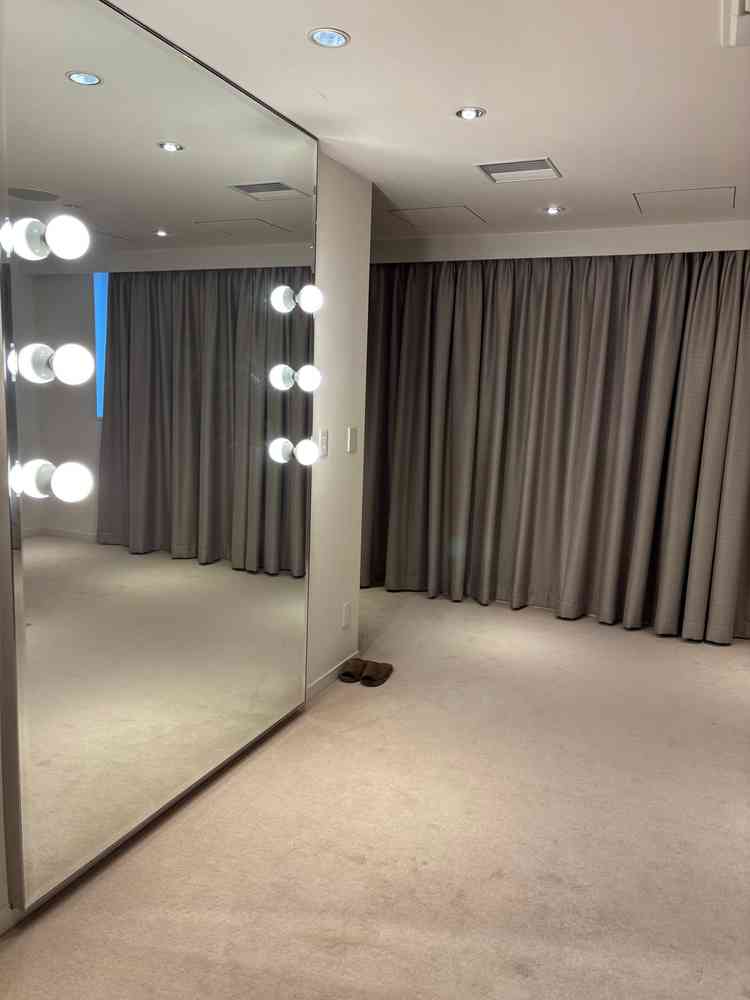 新婦待合室も広く、清潔感がある