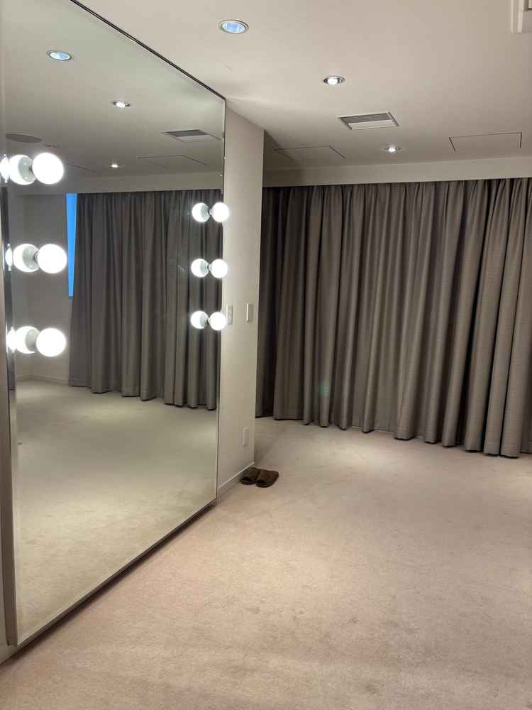 新婦待合室も広く、清潔感がある