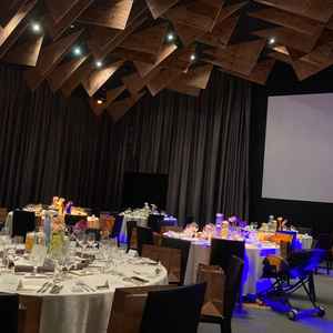 披露宴会場の小規模な方を案内いただいたもの