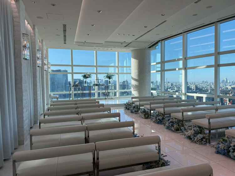 挙式会場（2面採光）