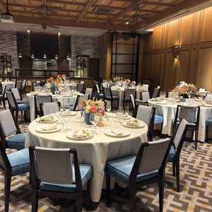 地下の披露宴会場です。ホテルライクな雰囲気でした。