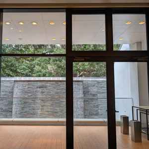 披露宴会場の滝