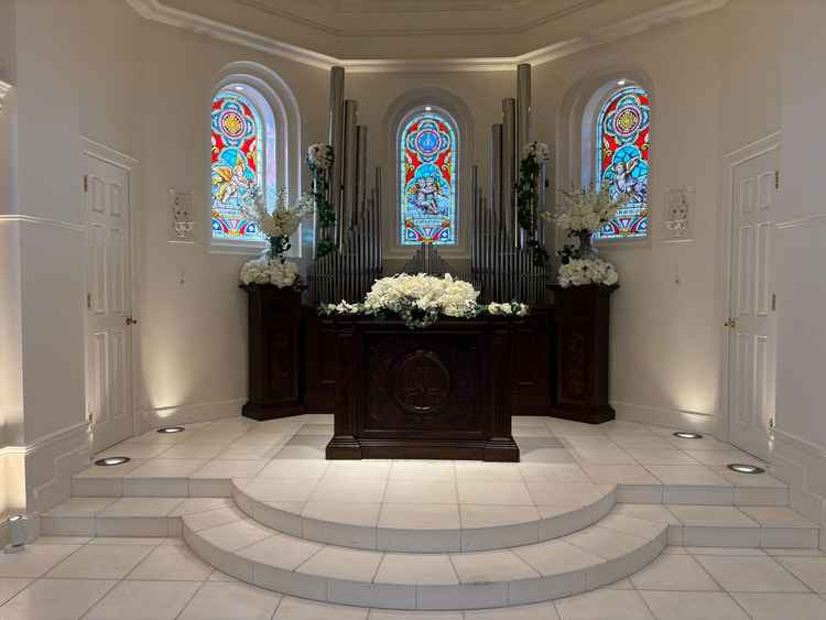 チャペルは特別大きいわけではないですが、狭さを感じず良かったと思います