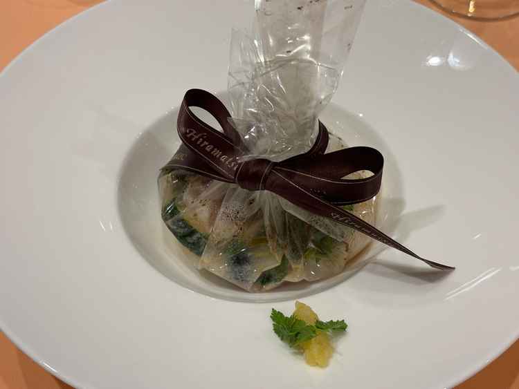 試食（海の香りを閉じ込めたカルトッチョレモンのコンディマンを添えて）