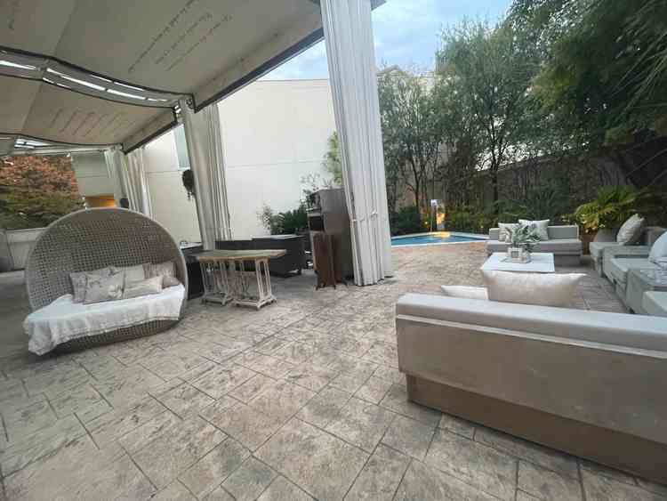 中庭もパーティー会場に隣接されていて良かったです！