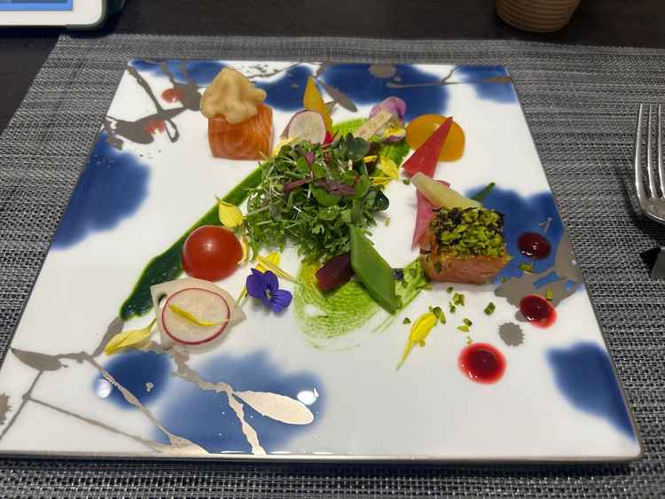 前菜の写真。和と洋どちらも出していただきましたが、どちらも美味しかったです。