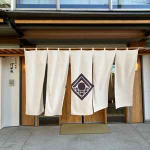 入り口。和の雰囲気がとても素敵で、写真映えしそう。