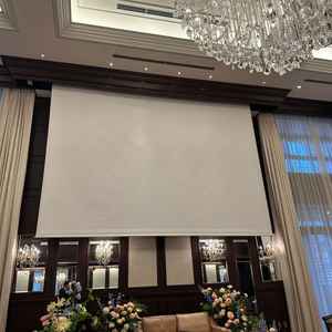 披露宴会場のスクリーン