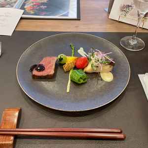 お肉柔らかくて味付け良い&味噌ベースのお魚で安心感のある味