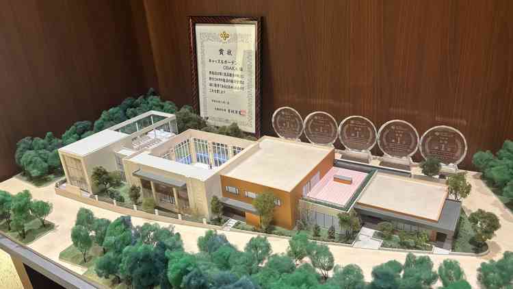 ブライダルサロンの入り口にある、キャッスルガーデンの模型図。