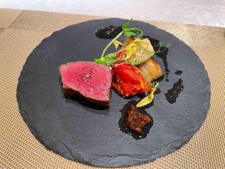 試食メニュー（牛フィレ肉のステーキ）