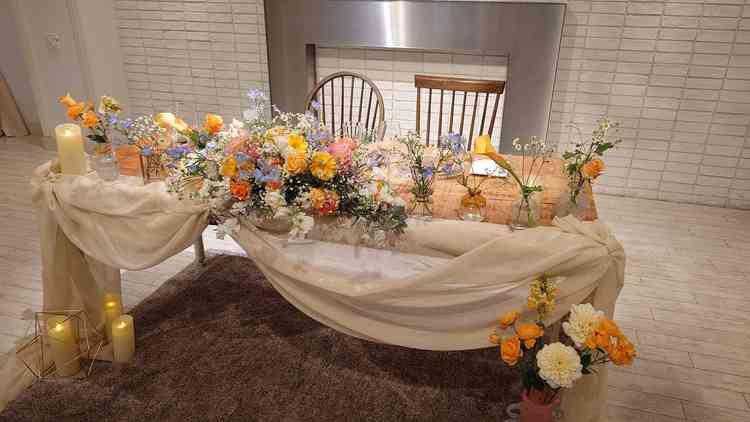 披露宴会場の高砂