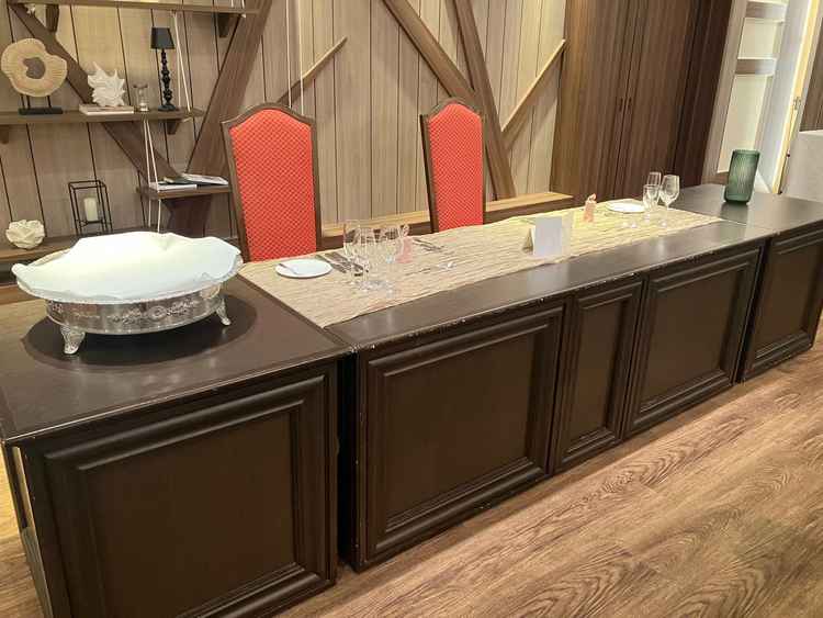 会場2 新郎新婦席