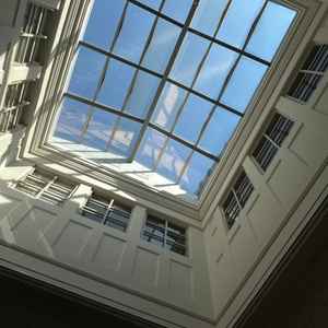 挙式会場(天井吹き抜け)