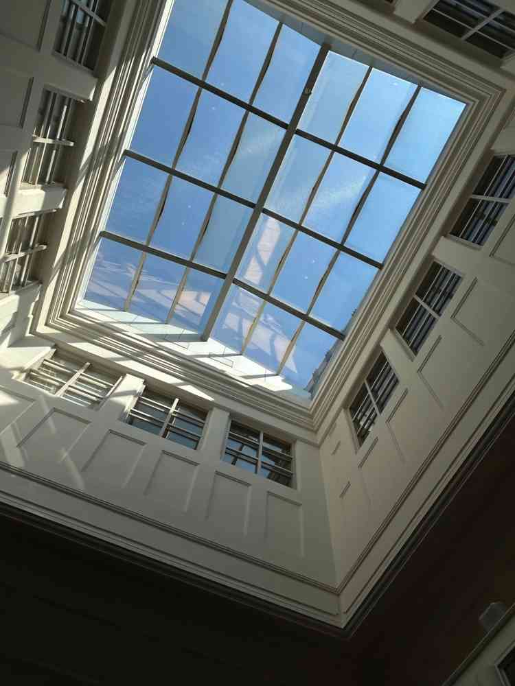 挙式会場(天井吹き抜け)