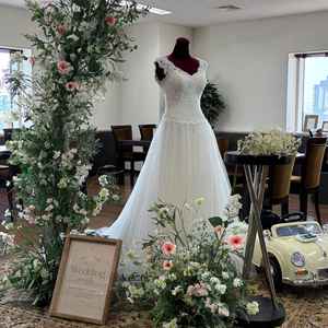 見学したりお話しする場所にドレスが置かれており、結婚するんだなあと実感できました。綺麗でした。