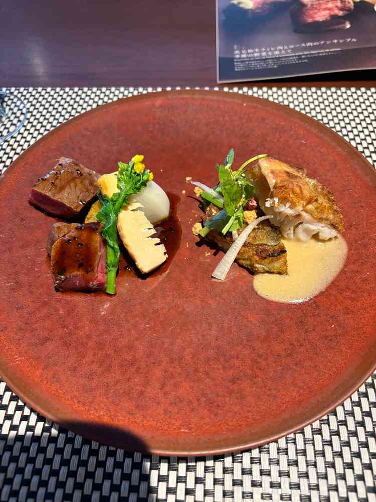 試食(メイン、魚料理)