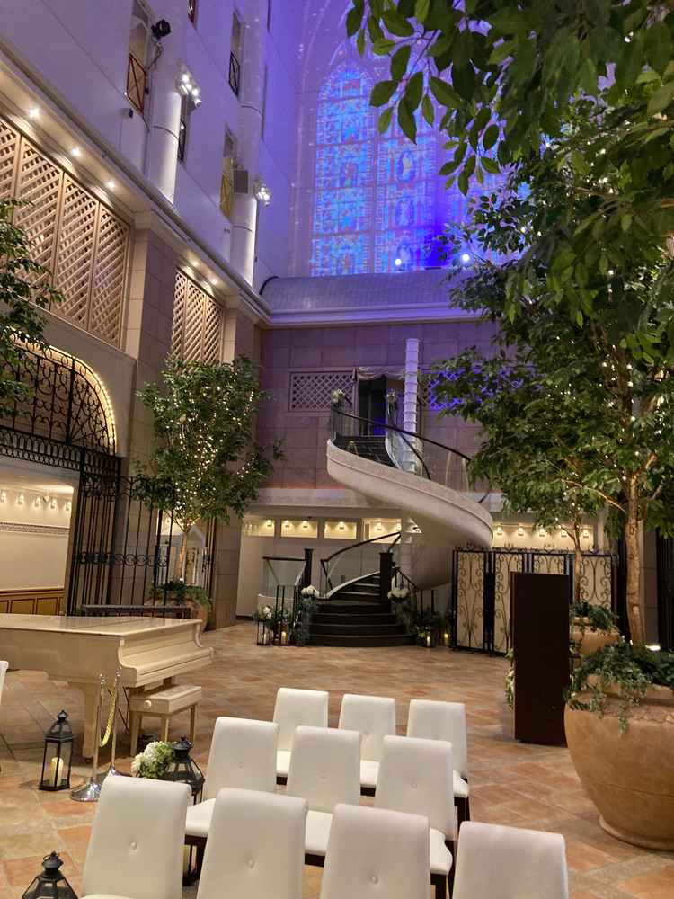 もう一つのアトリウムチャペル。天井が高く開放的