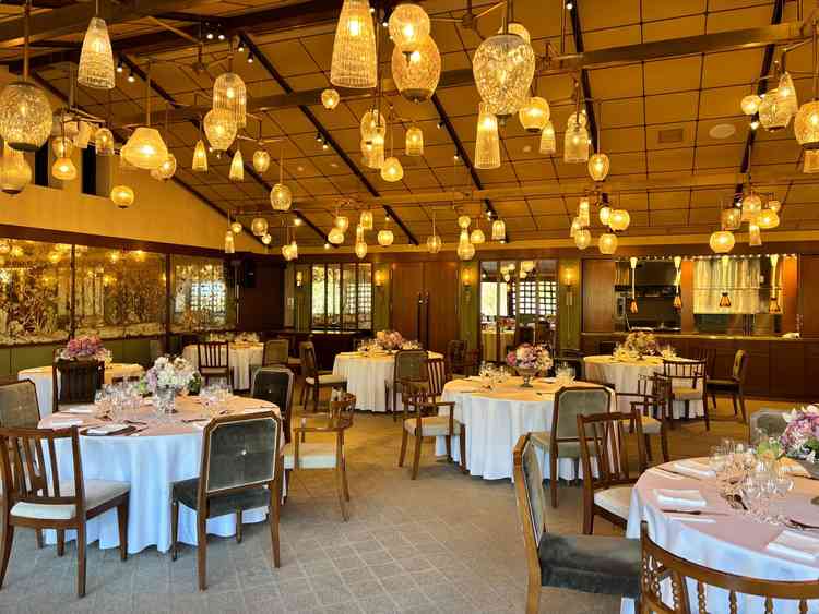 それぞれ違う形のたくさんのライトがとても幻想的で素敵でした