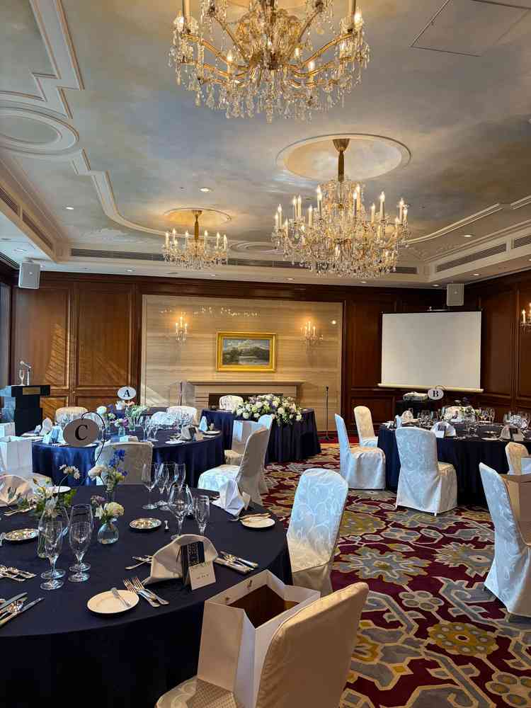 披露宴会場を実際に見学することができました。