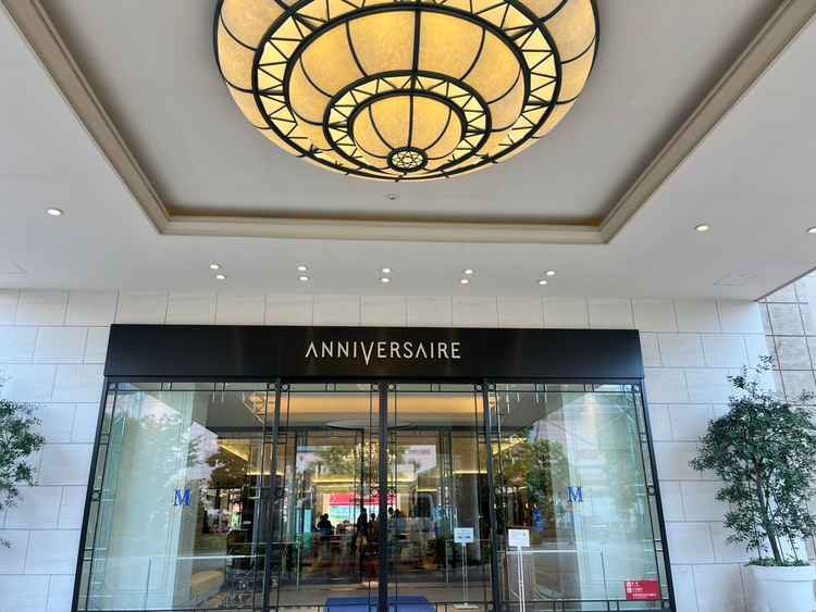 正面エントランス