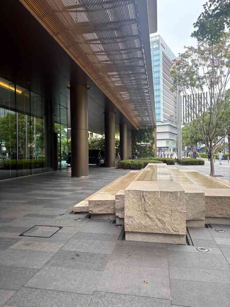 入り口付近の写真です。