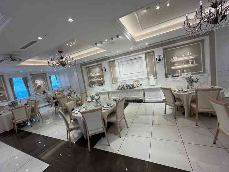 披露宴会場です。もう一つのほうが好みでしたが、こちらも素敵でした。