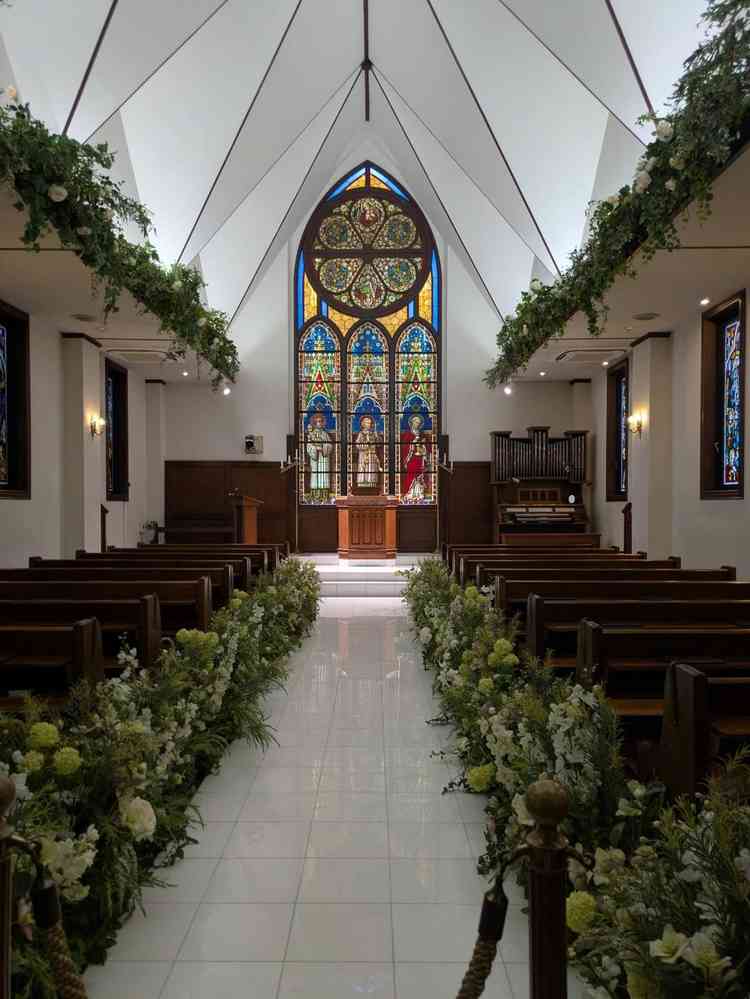 挙式会場、スタンドグラス