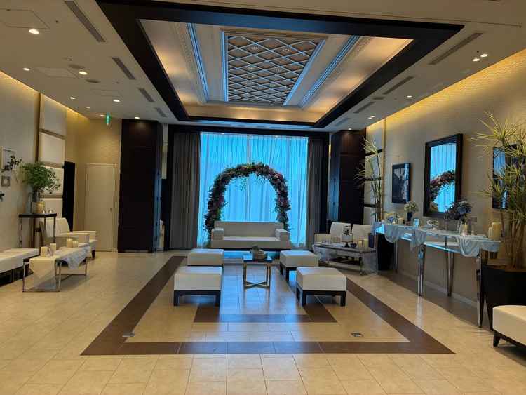 2つ目のパーティ会場に行く前の部屋