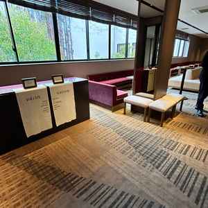 広い受付スペースでした。