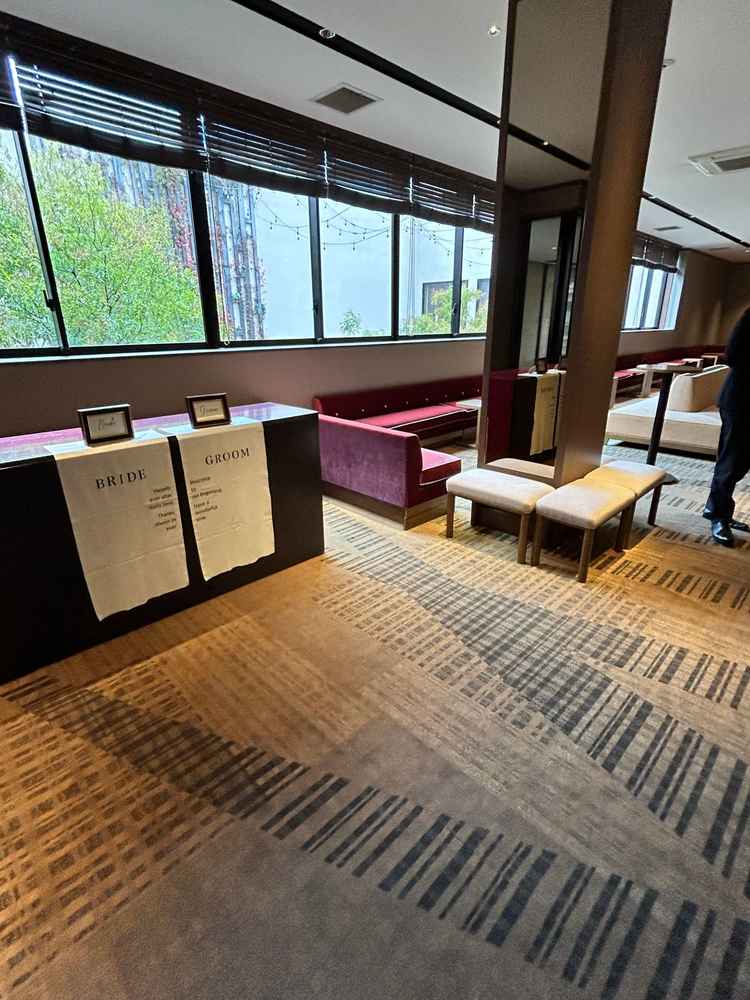 広い受付スペースでした。