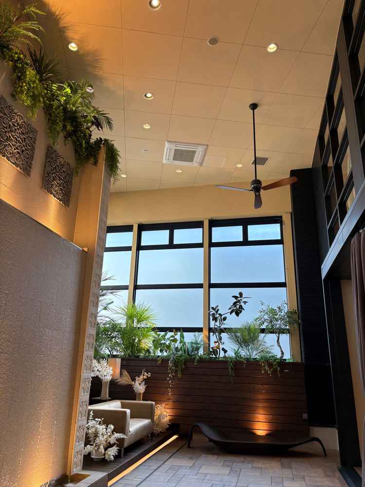 披露宴会場ゼフィールに併設されているスペース。ここでケーキビュッフェをすることも可能とのこと