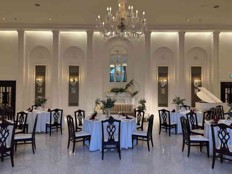 素敵な披露宴会場で模擬で行ってくれた入場セレモニーが楽しかったです。