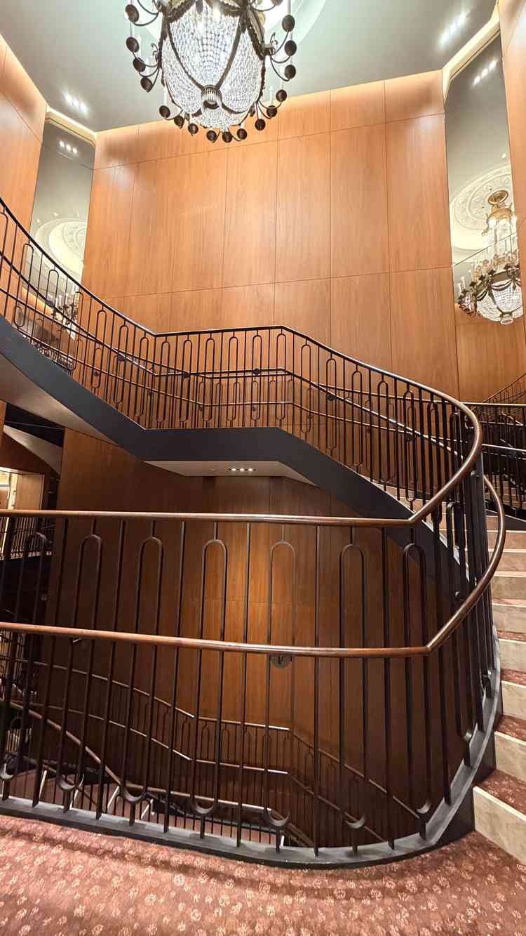 螺旋階段。写真映えしそう。