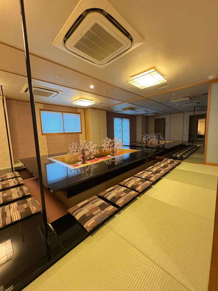 両家親族の控え室。建物全体の設備は古く感じたが、両家の控え室だけはすごく綺麗でポイントが高かった。