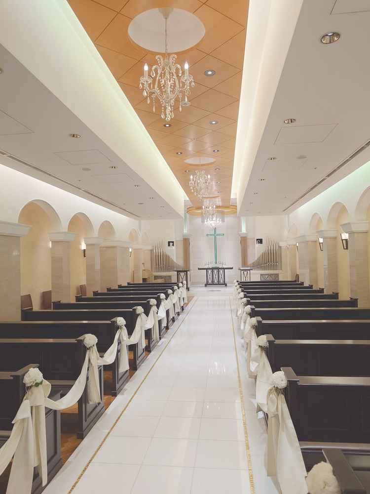 クラシカルで温かみのあるチャペル