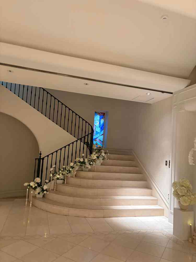 チャペルの入り口前の雰囲気。