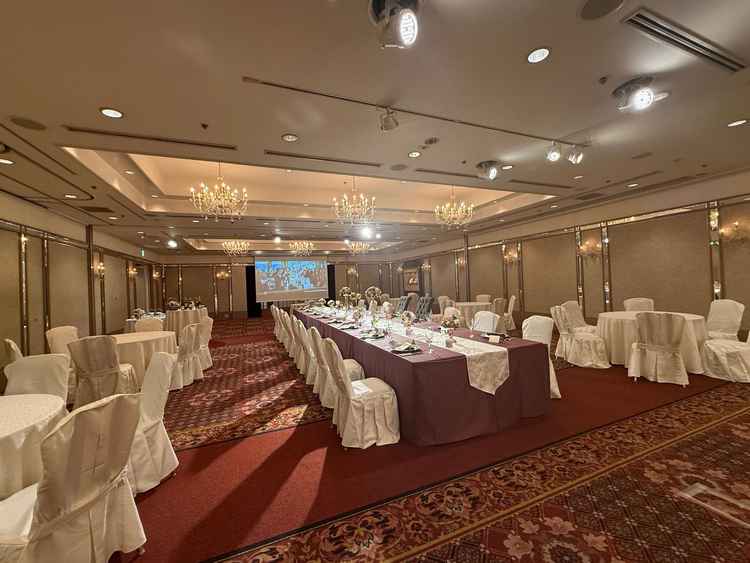 挙式会場3。1番少人数向きの部屋。