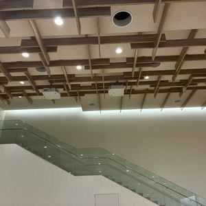 披露宴会場白っぽいの階段