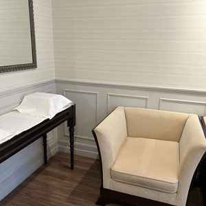 親族の控室。綺麗で広さも十分。