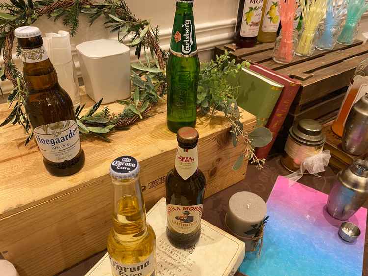 ウェルカムドリンク、雰囲気の作り込みがすてきでした。