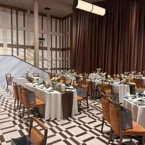 披露宴会場も10人で行う事もイメージしやすい会場でした