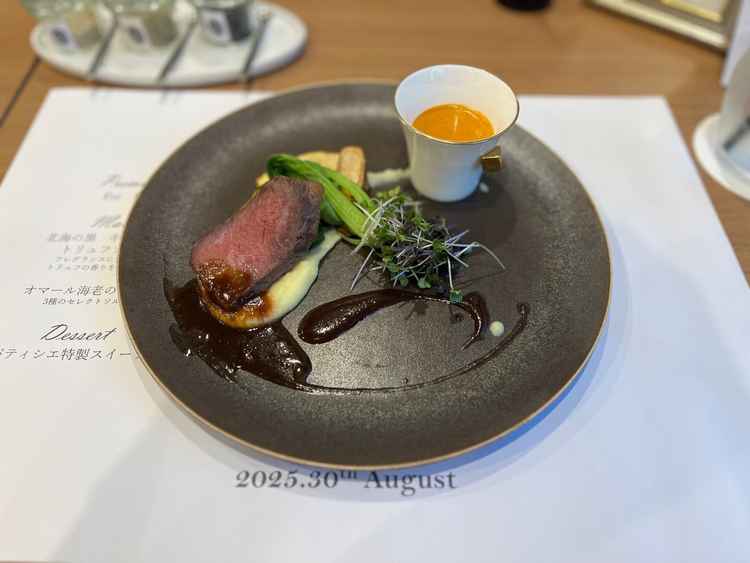 お肉が柔らかくてとてもとても美味しかったです！！お料理はどれも本当に素晴らしかったです。