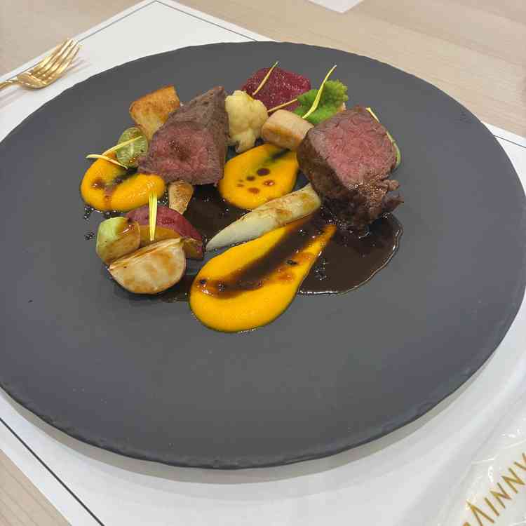 試食会の料理です。お腹が柔らかくて美味しかったです。