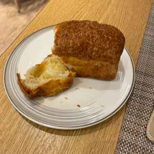 試食はフルコースいただけました。パンがデニッシュでとても美味しかった。