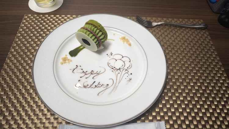 デザートの写真②。色んな食感が混ざった抹茶のスイーツ、今まで食べた抹茶のスイーツの中で一番美味しい