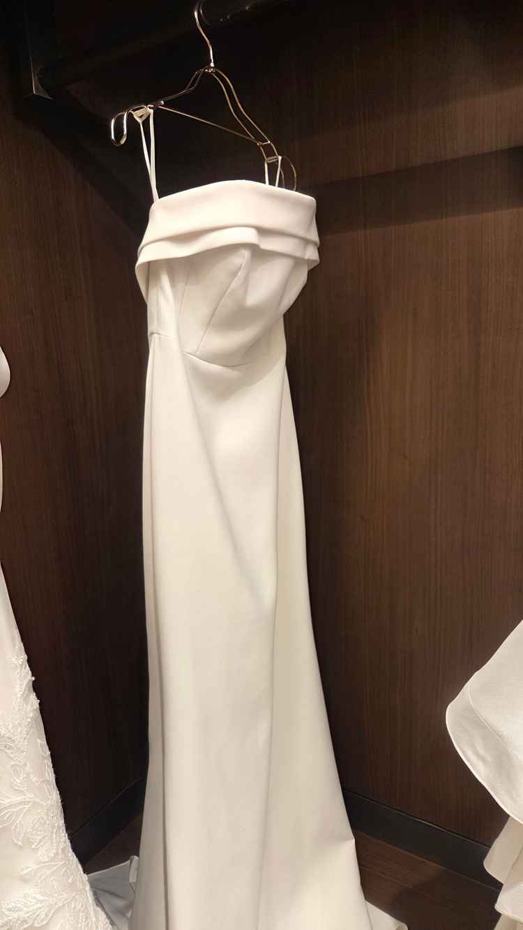 充実のドレスラインナップ